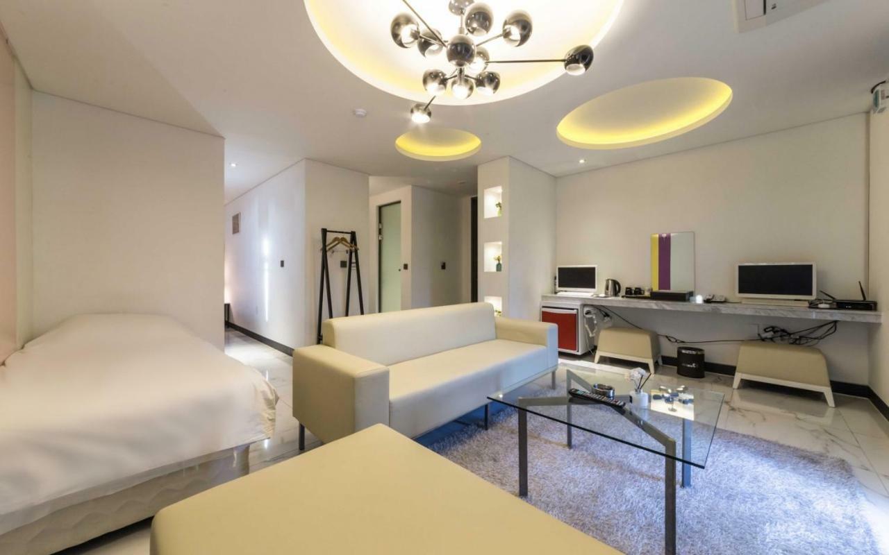 Design Hotel Ddeul& オサン エクステリア 写真